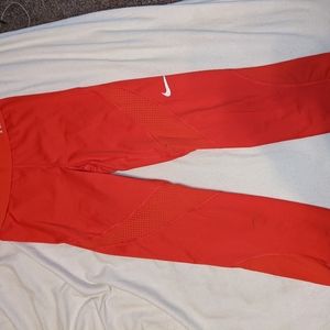 Nike Dri-Fit Cropped Leggings